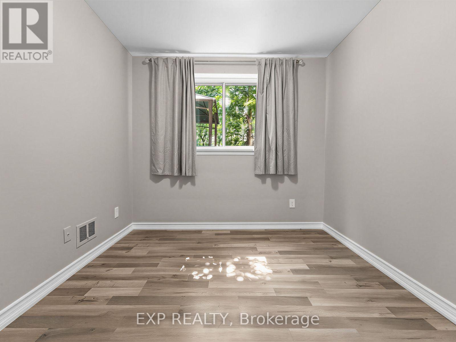1586 Sandgate Crescent, Mississauga, Ontario  L5J 2E5 - Photo 22 - W13656594