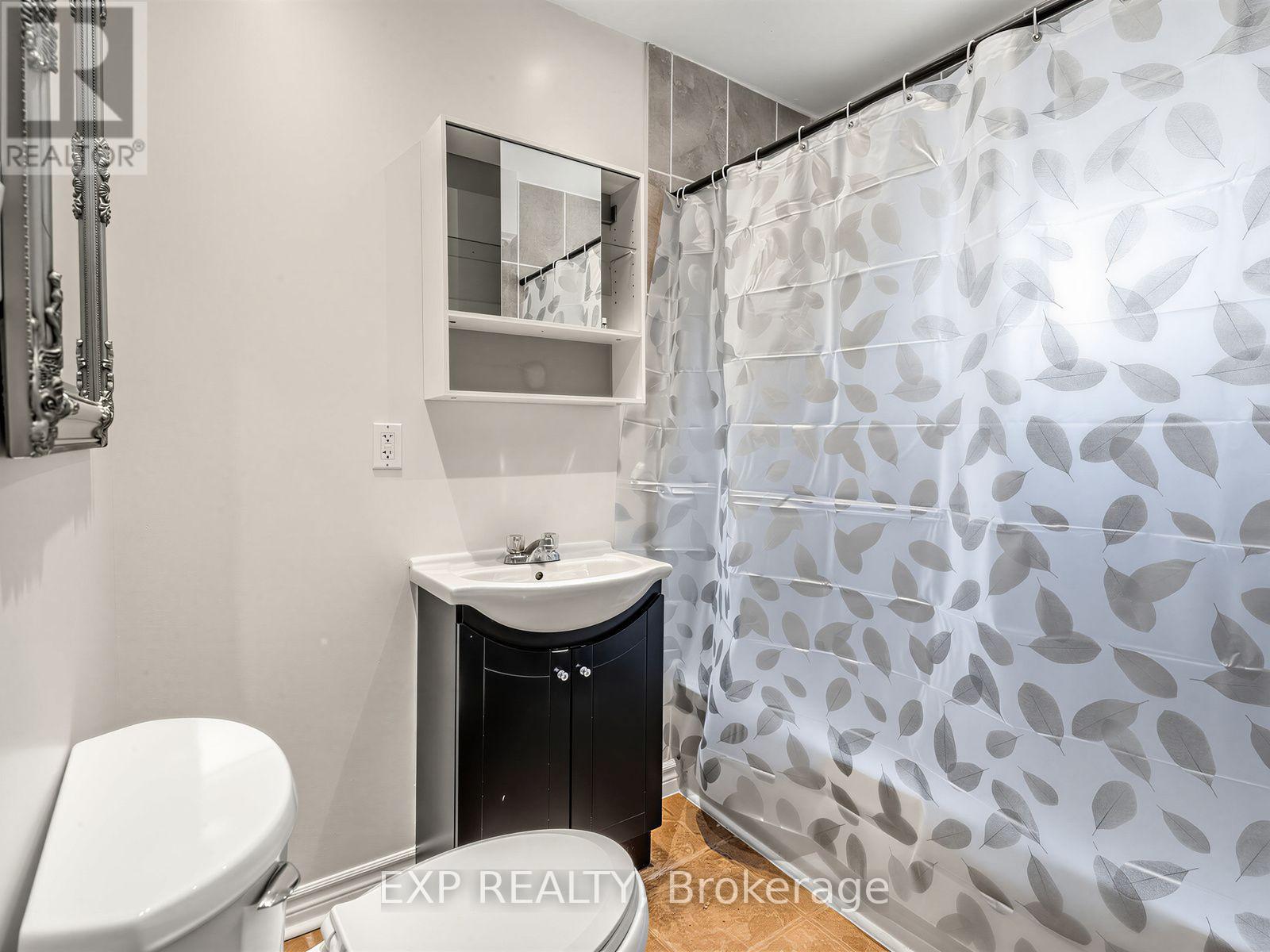 1586 Sandgate Crescent, Mississauga, Ontario  L5J 2E5 - Photo 25 - W13656594