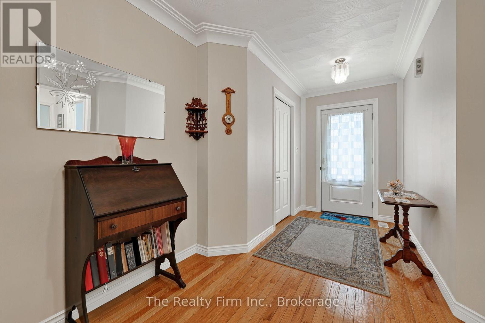 573 Lansdowne Avenue, Woodstock, Ontario  N4T 1R6 - Photo 3 - X13656770
