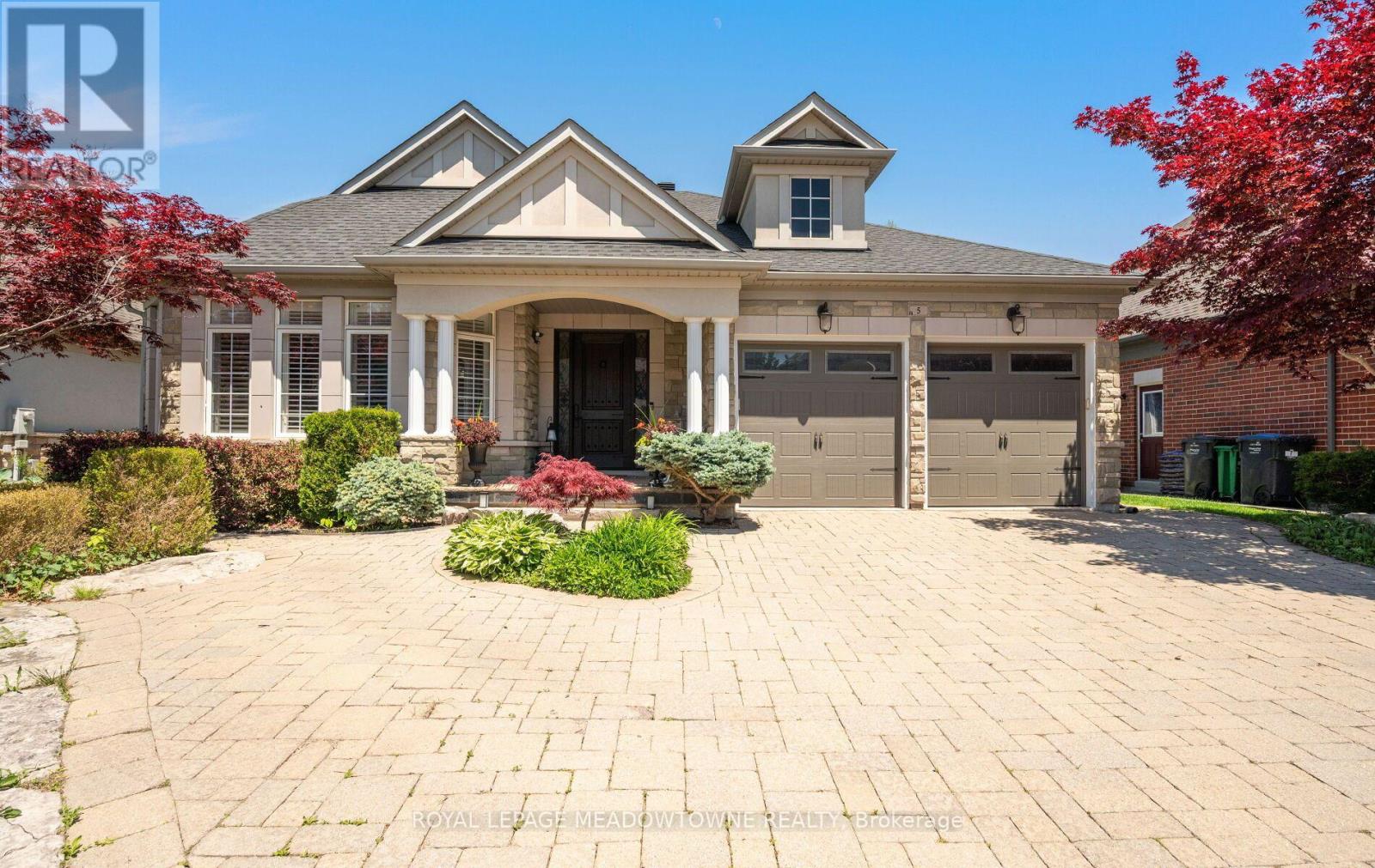 5 Mcnutt Street, Brampton, Ontario  L6Y 5S3 - Photo 3 - W13591936