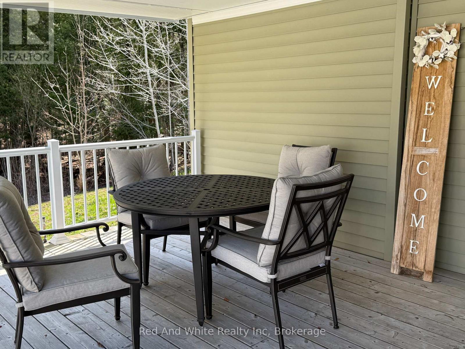 103 Madawaska Trail, Wasaga Beach, Ontario  L9Z 1X7 - Photo 4 - S13656554