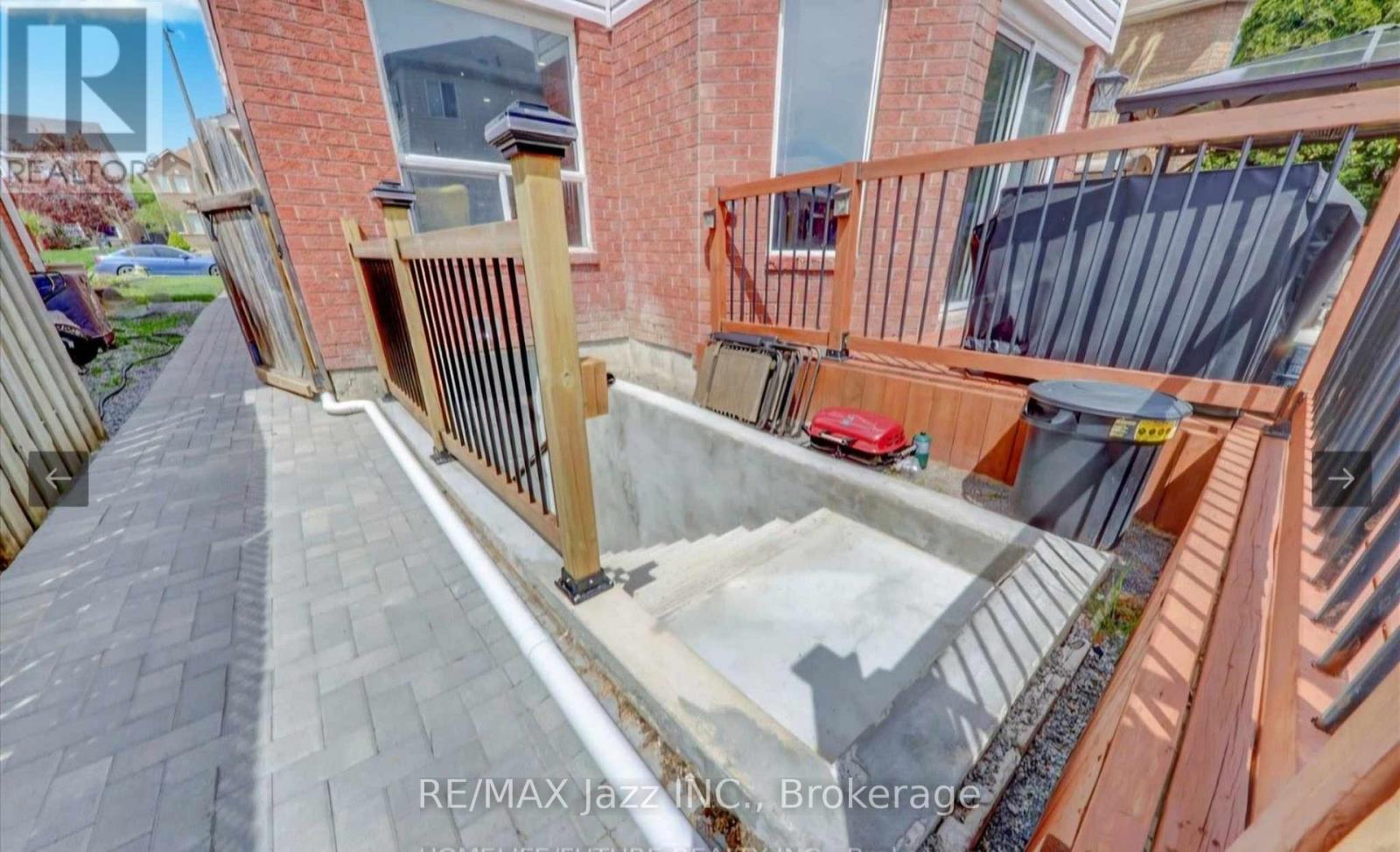 Lower - 107 Apple Blossom Boulevard, Clarington, Ontario  L1C 4T7 - Photo 4 - E13656724