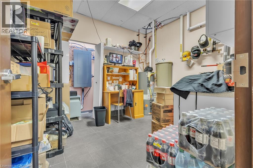 589 Fairway Road S, Kitchener, Ontario  N2C 1X4 - Photo 22 - 40854293