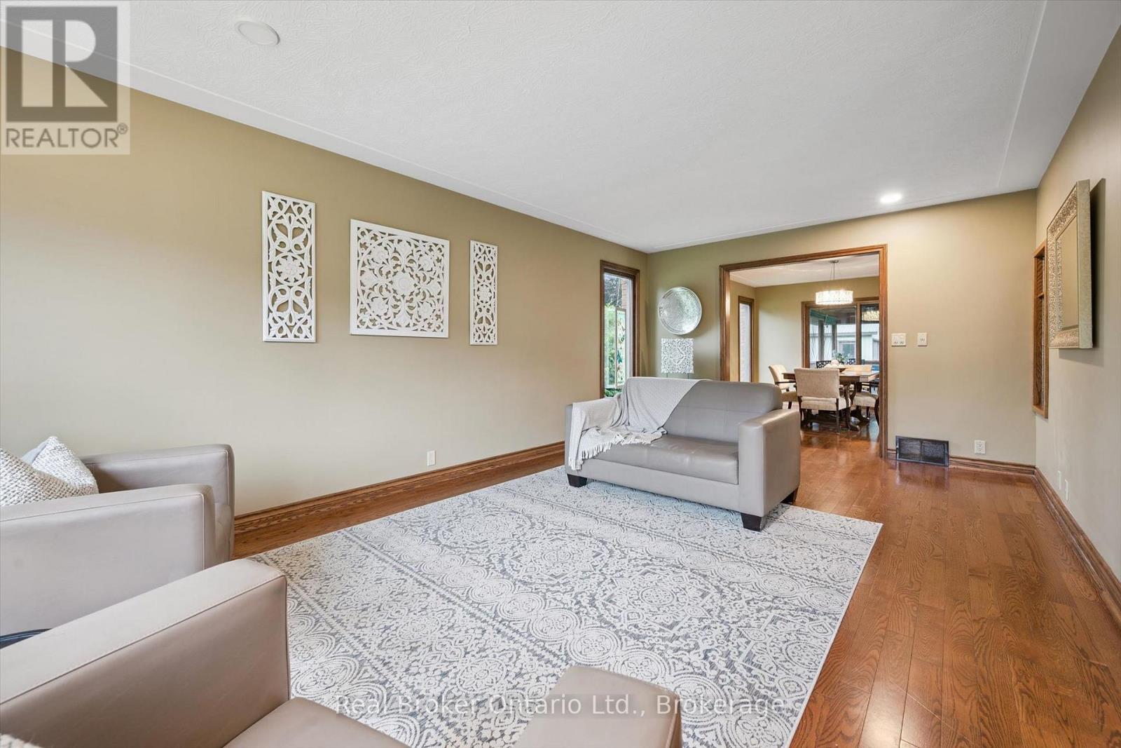 32 Sunset Drive, Woolwich, Ontario  N0B 2V0 - Photo 10 - X13656588