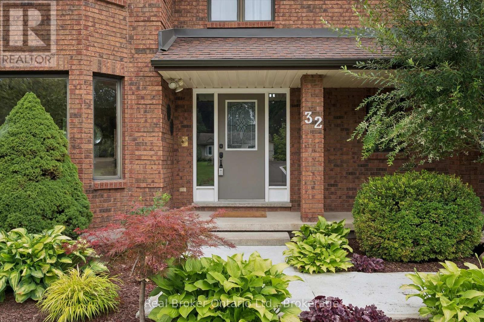 32 Sunset Drive, Woolwich, Ontario  N0B 2V0 - Photo 3 - X13656588