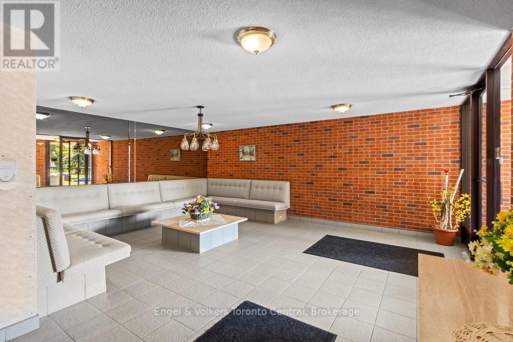 402 - 860 9th Street E, Owen Sound, Ontario  N4K 1R2 - Photo 5 - X13656784
