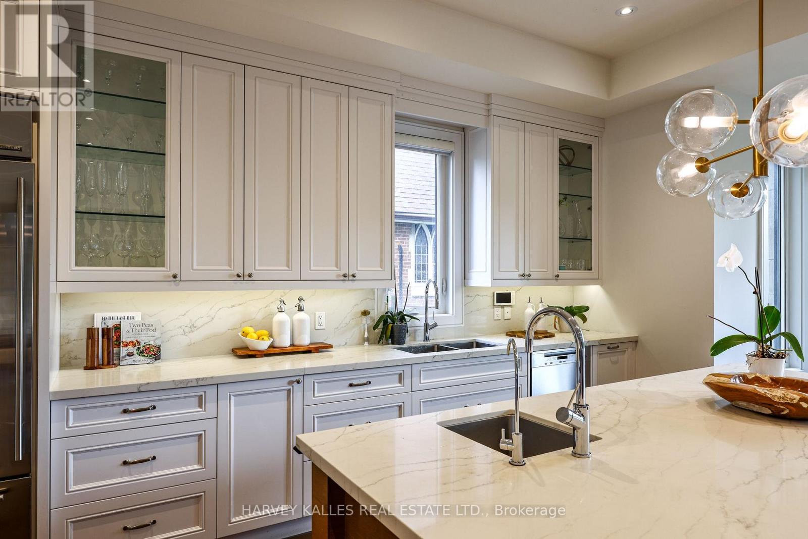 67 Dunblaine Avenue, Toronto, Ontario  M5M 2S2 - Photo 15 - C13656596