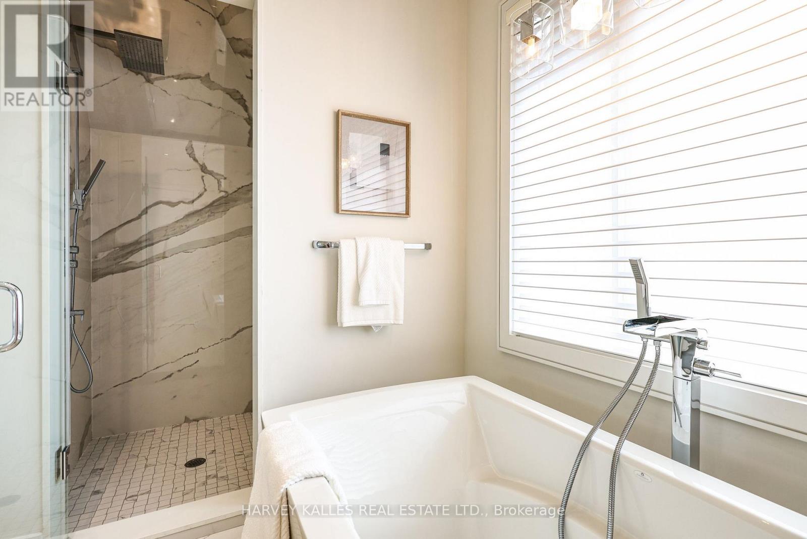 67 Dunblaine Avenue, Toronto, Ontario  M5M 2S2 - Photo 27 - C13656596