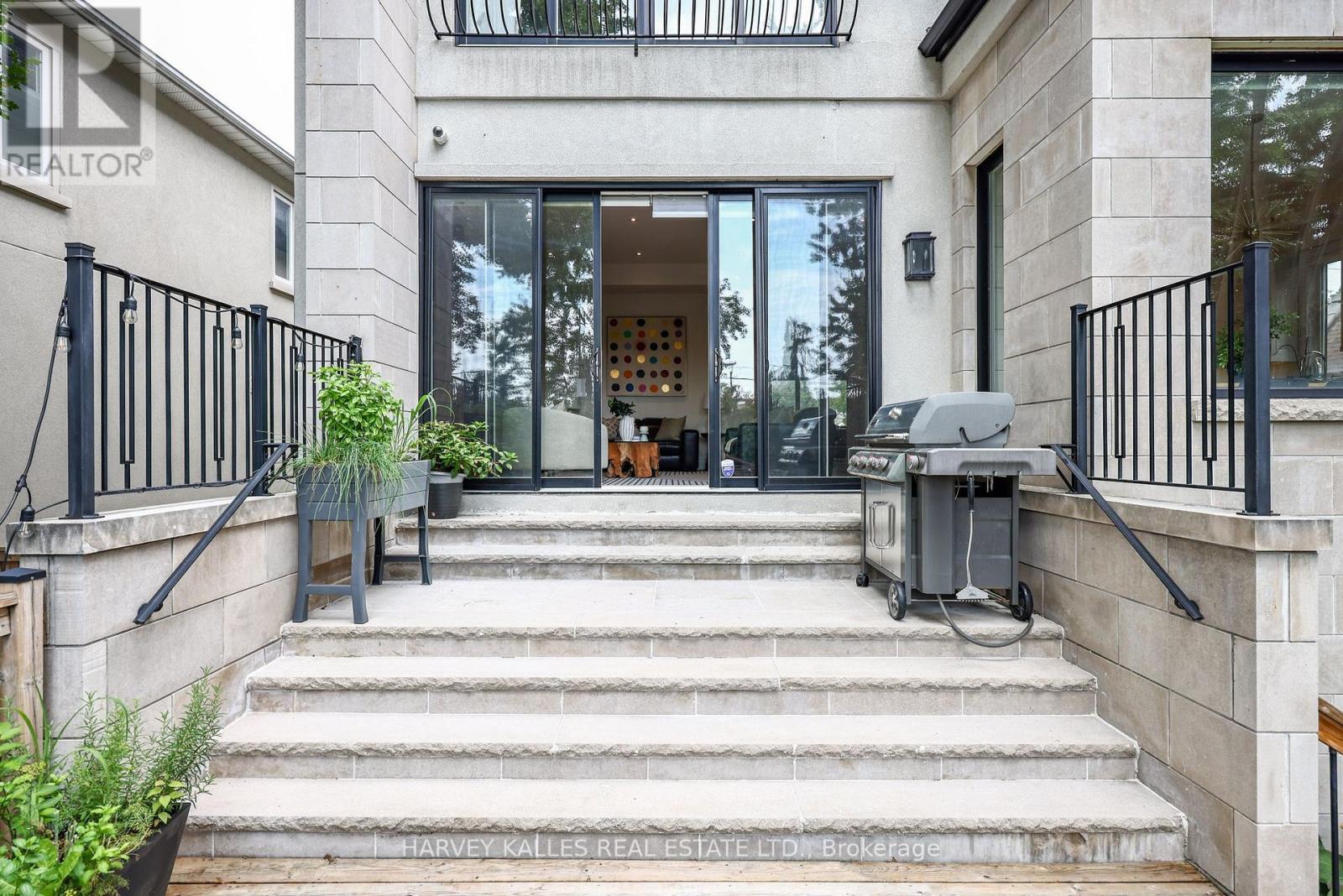 67 Dunblaine Avenue, Toronto, Ontario  M5M 2S2 - Photo 47 - C13656596