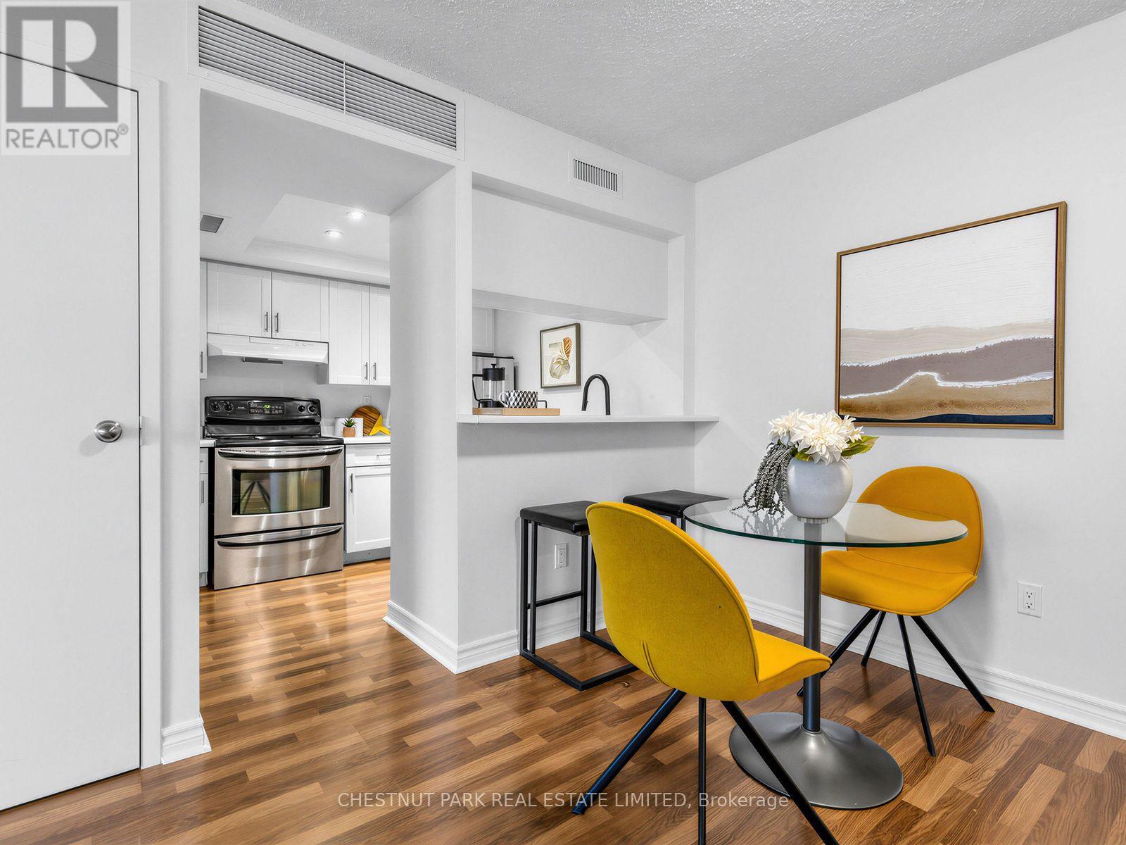 1408 - 1001 Bay Street, Toronto, Ontario  M5S 3A6 - Photo 11 - C13656656