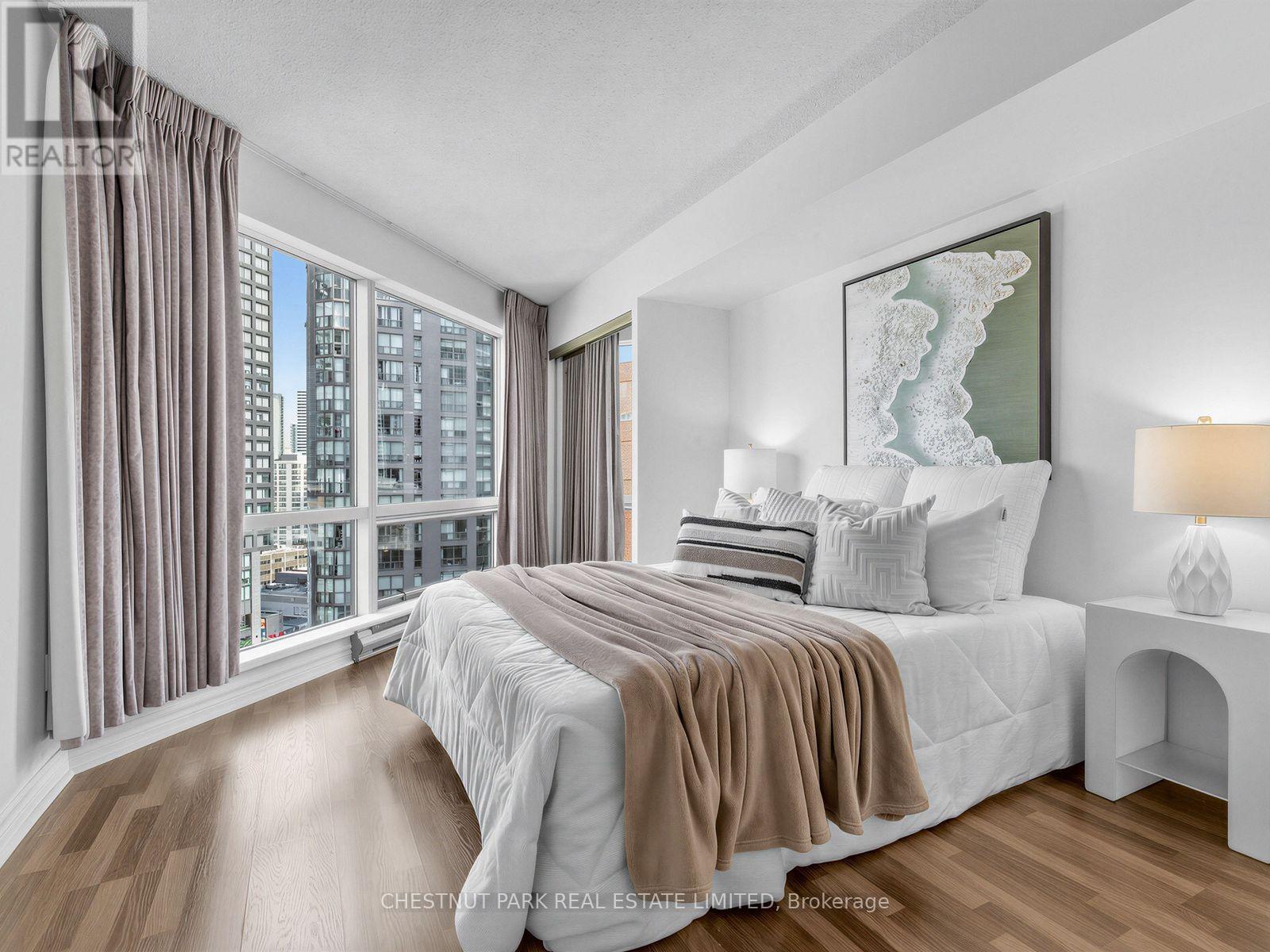 1408 - 1001 Bay Street, Toronto, Ontario  M5S 3A6 - Photo 15 - C13656656