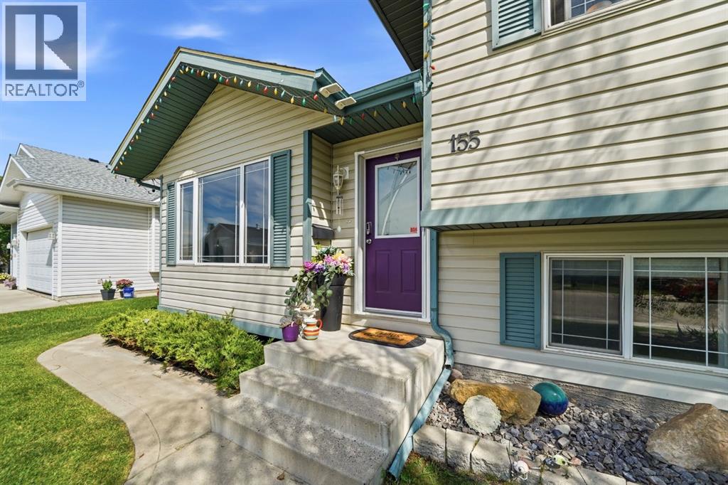 155 Lampard Crescent, Red Deer, Alberta  T4R 2W7 - Photo 3 - A2329074