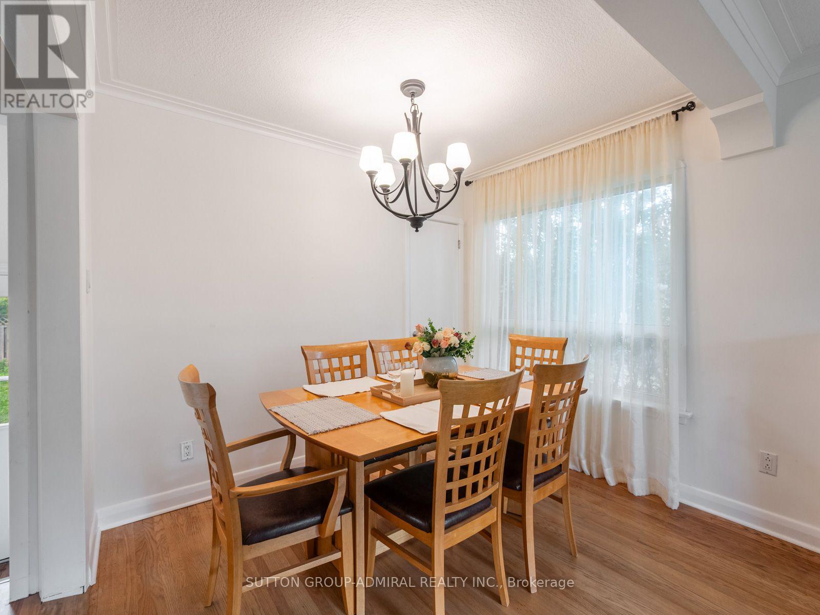 261 Carol Avenue, Newmarket, Ontario  L3Y 4T2 - Photo 18 - N13656550