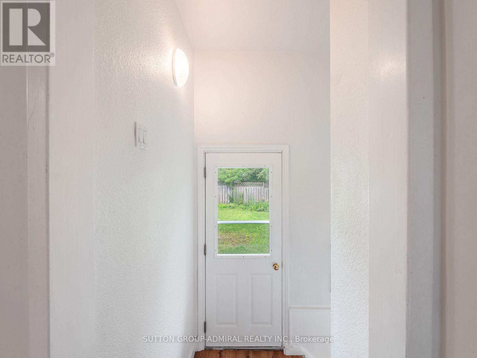 261 Carol Avenue, Newmarket, Ontario  L3Y 4T2 - Photo 24 - N13656550