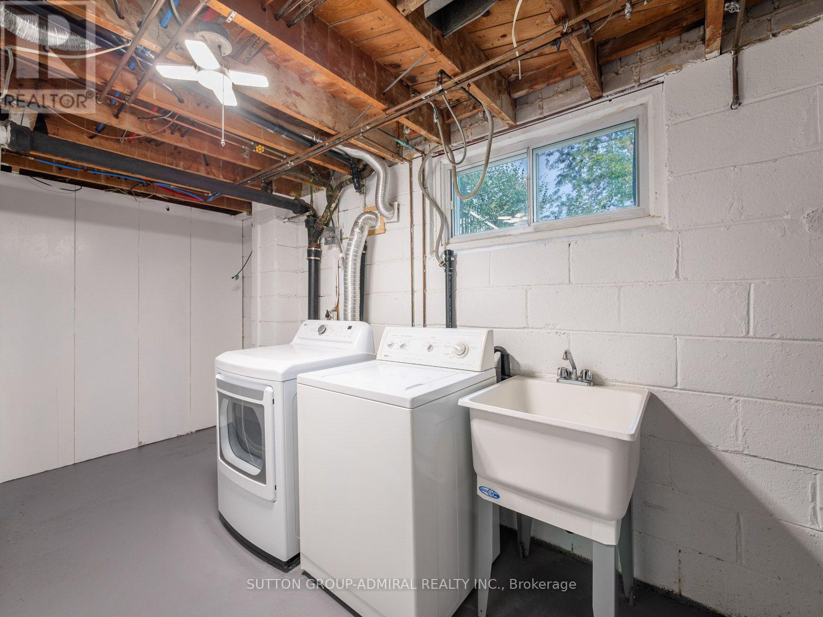 261 Carol Avenue, Newmarket, Ontario  L3Y 4T2 - Photo 33 - N13656550