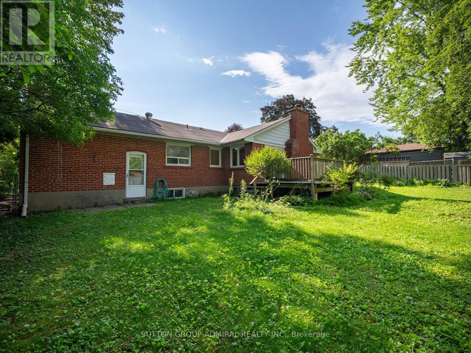 261 Carol Avenue, Newmarket, Ontario  L3Y 4T2 - Photo 37 - N13656550