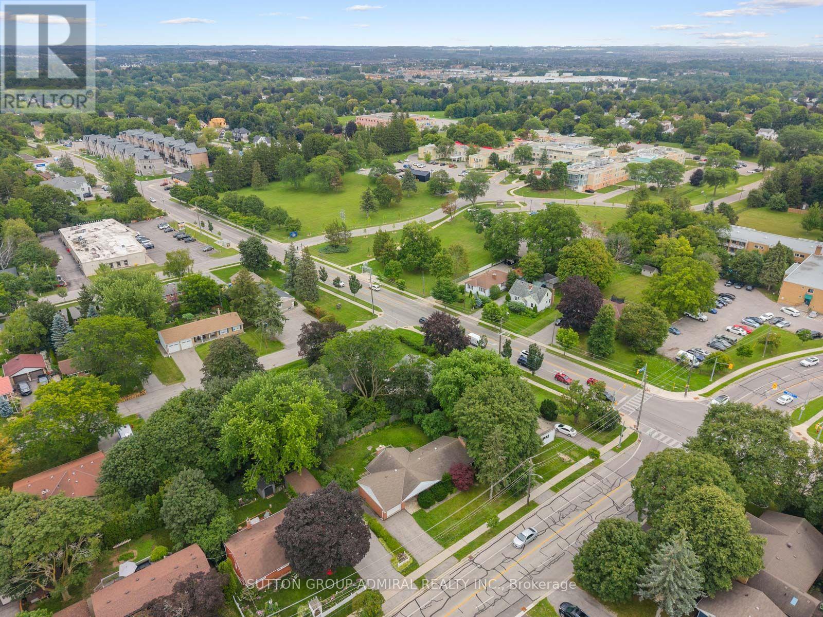 261 Carol Avenue, Newmarket, Ontario  L3Y 4T2 - Photo 46 - N13656550