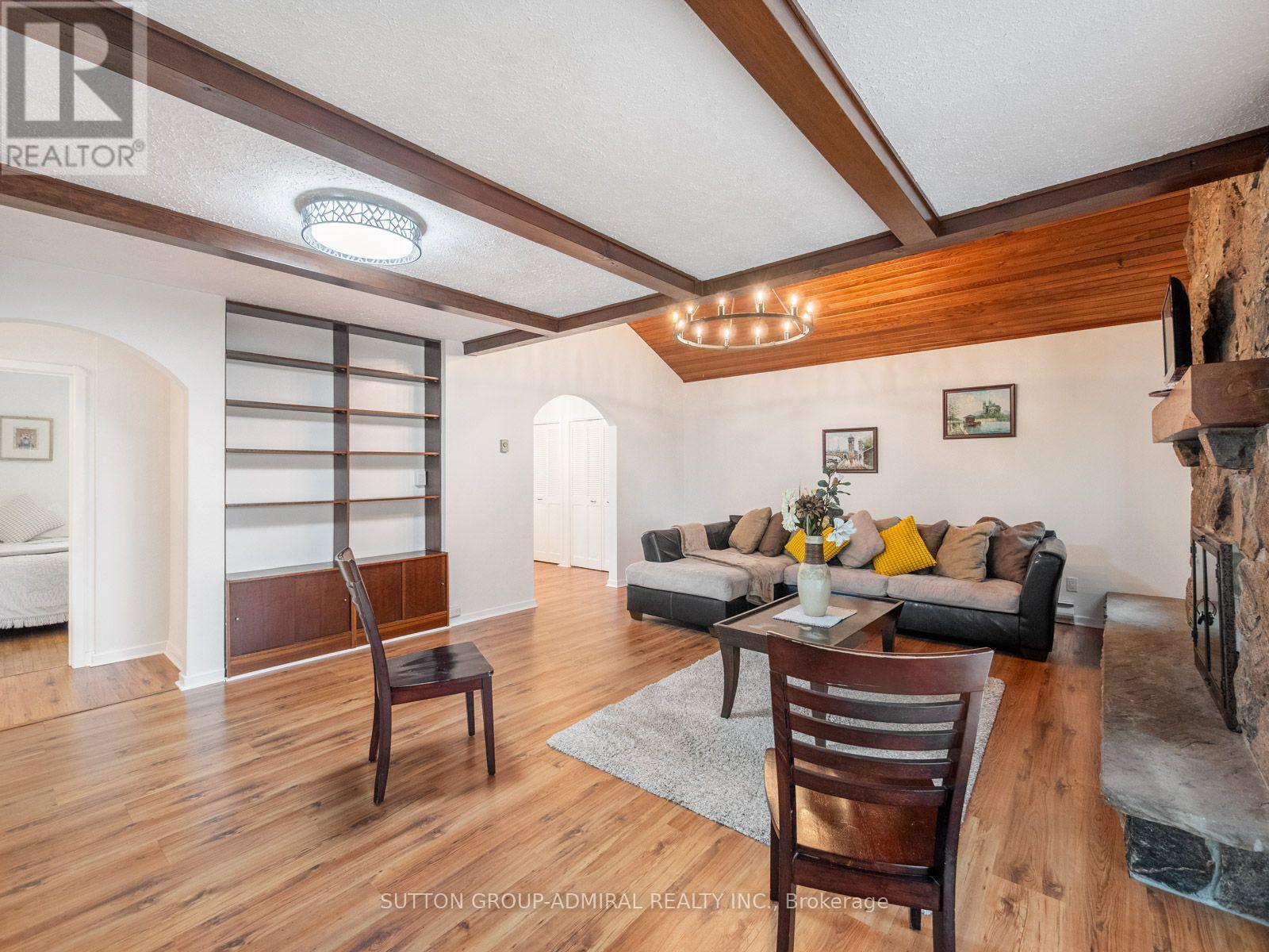 261 Carol Avenue, Newmarket, Ontario  L3Y 4T2 - Photo 8 - N13656550