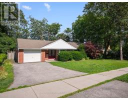 261 CAROL AVENUE, Newmarket, Ontario