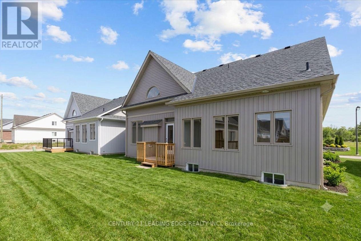 38 Palmira Drive, Georgina, Ontario  L0E 1R0 - Photo 3 - N13656616