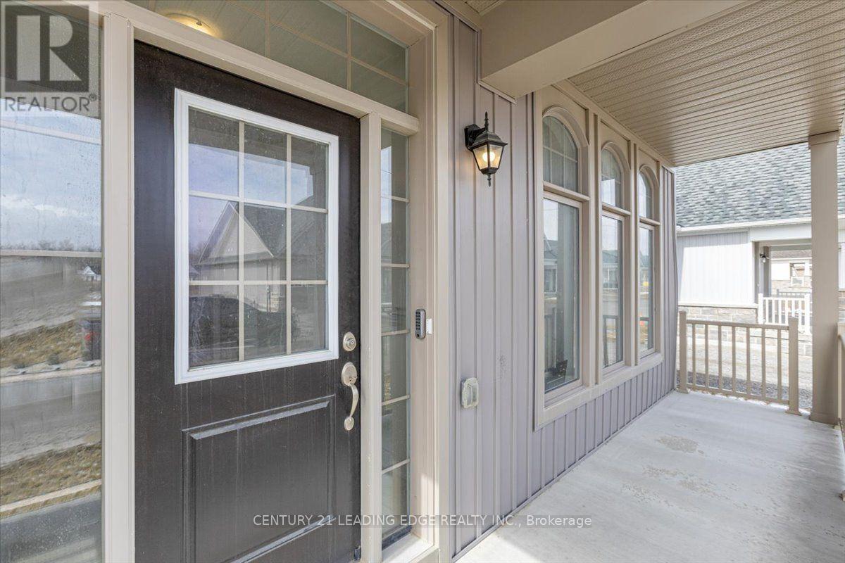 38 Palmira Drive, Georgina, Ontario  L0E 1R0 - Photo 5 - N13656616