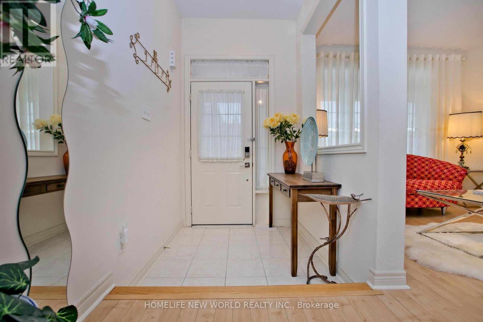 153 Alexander Lawrie Avenue, Markham, Ontario  L6E 0J3 - Photo 4 - N13656636