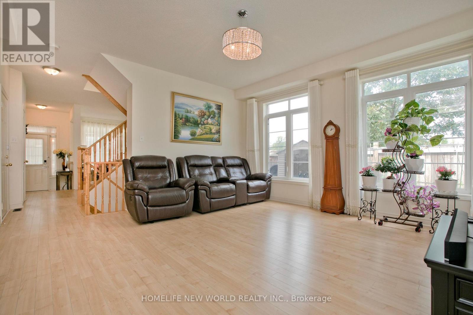 153 Alexander Lawrie Avenue, Markham, Ontario  L6E 0J3 - Photo 9 - N13656636