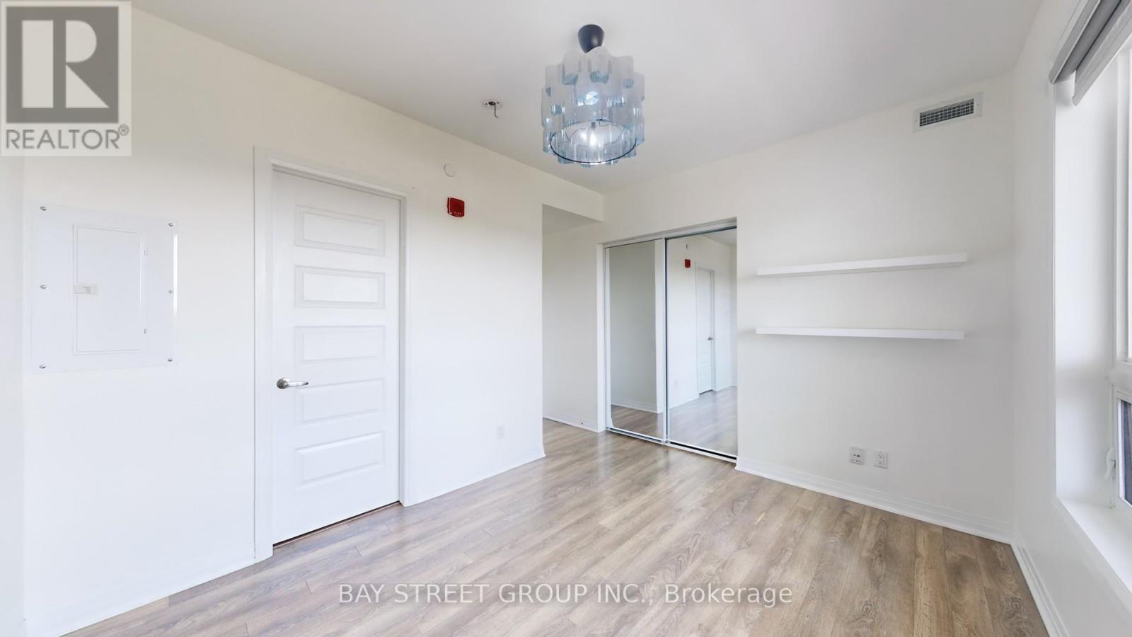 512 - 2 Adam Sellers Street, Markham, Ontario  L6B 1P2 - Photo 12 - N13656658