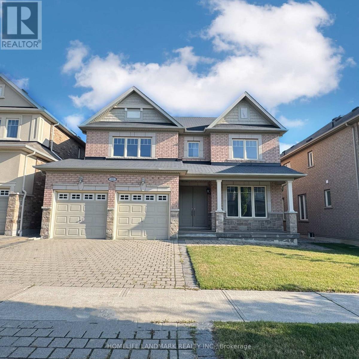 32 PHILIPS LAKE COURT, Richmond Hill, Ontario