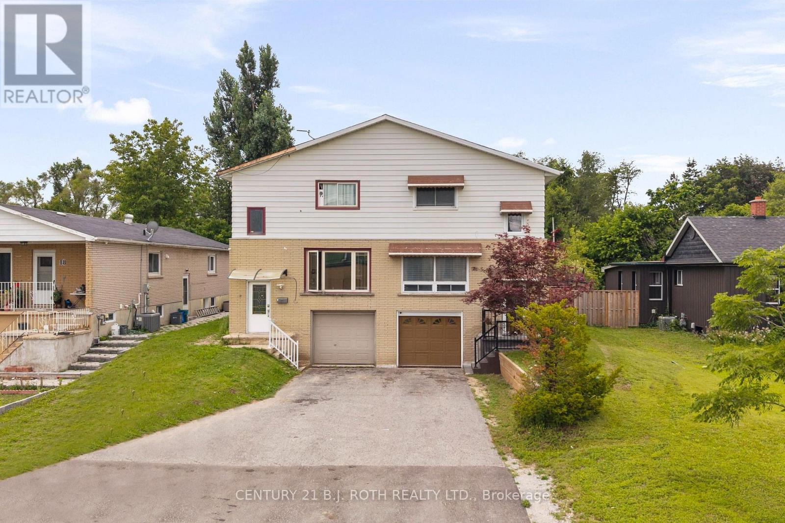 14 INNISFIL STREET, Barrie, Ontario
