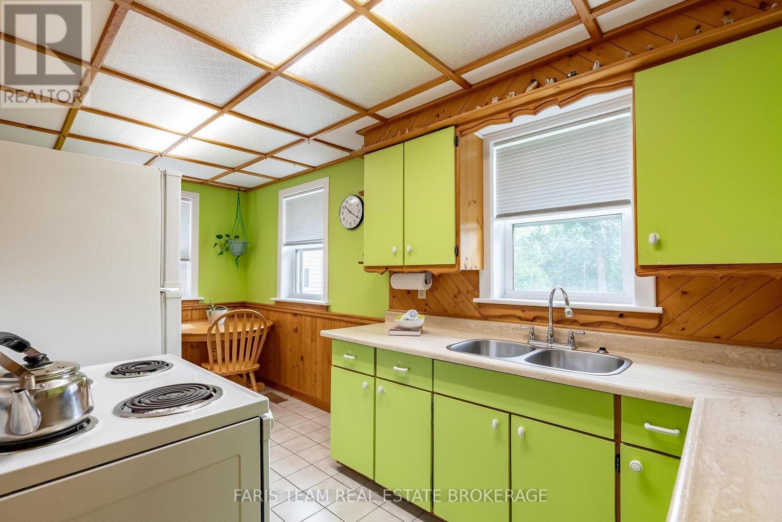 207 Warnica Road, Barrie (Painswick North), Ontario L4N 3Z2 - Photo 6 - S13656676