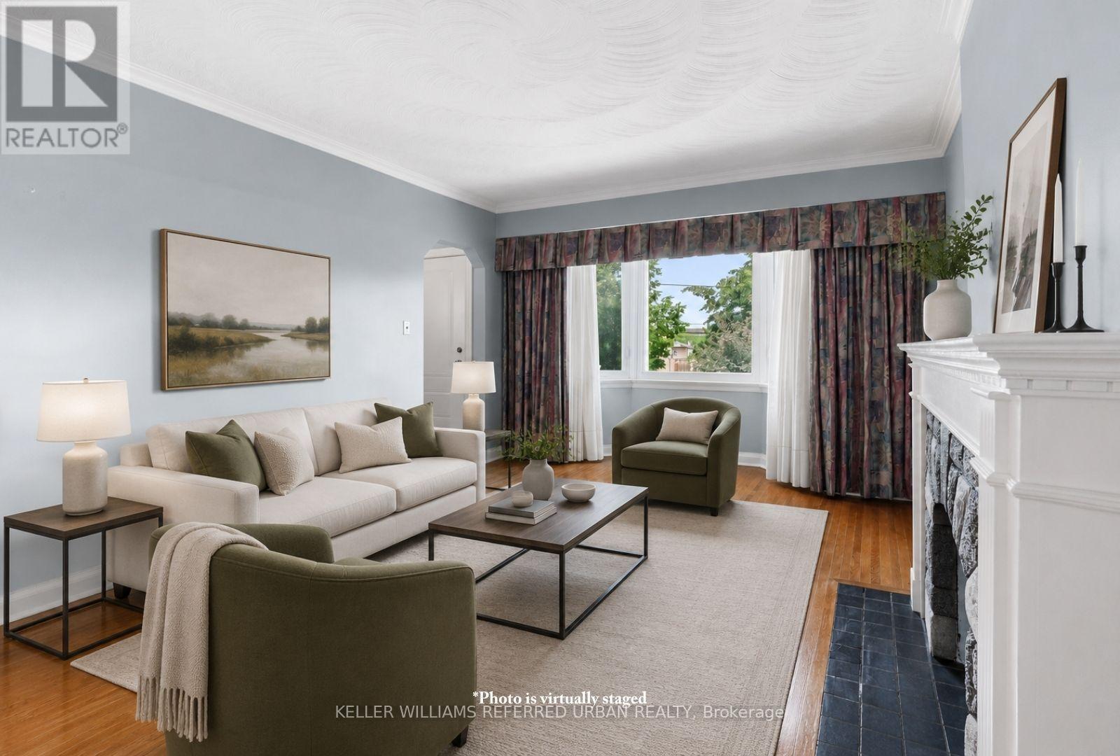 114 Gracefield Avenue, Toronto, Ontario  M6L 1L1 - Photo 4 - W13656514