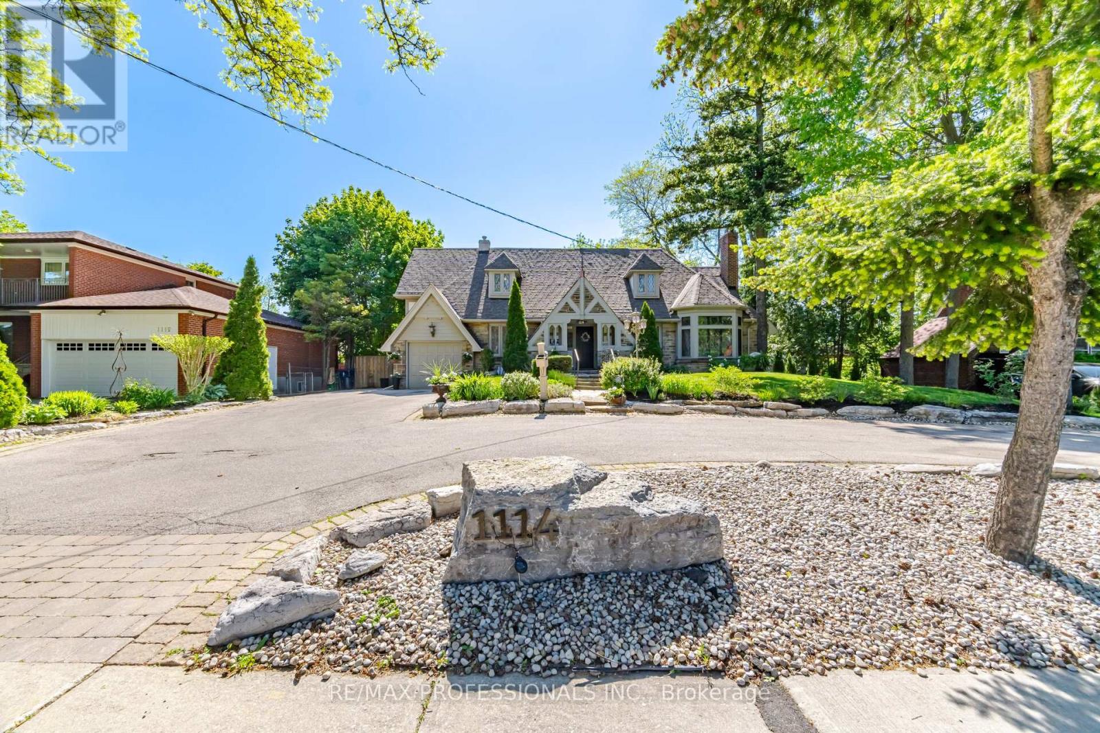 1114 Kipling Avenue, Toronto, Ontario  M9B 3M5 - Photo 2 - W13656620