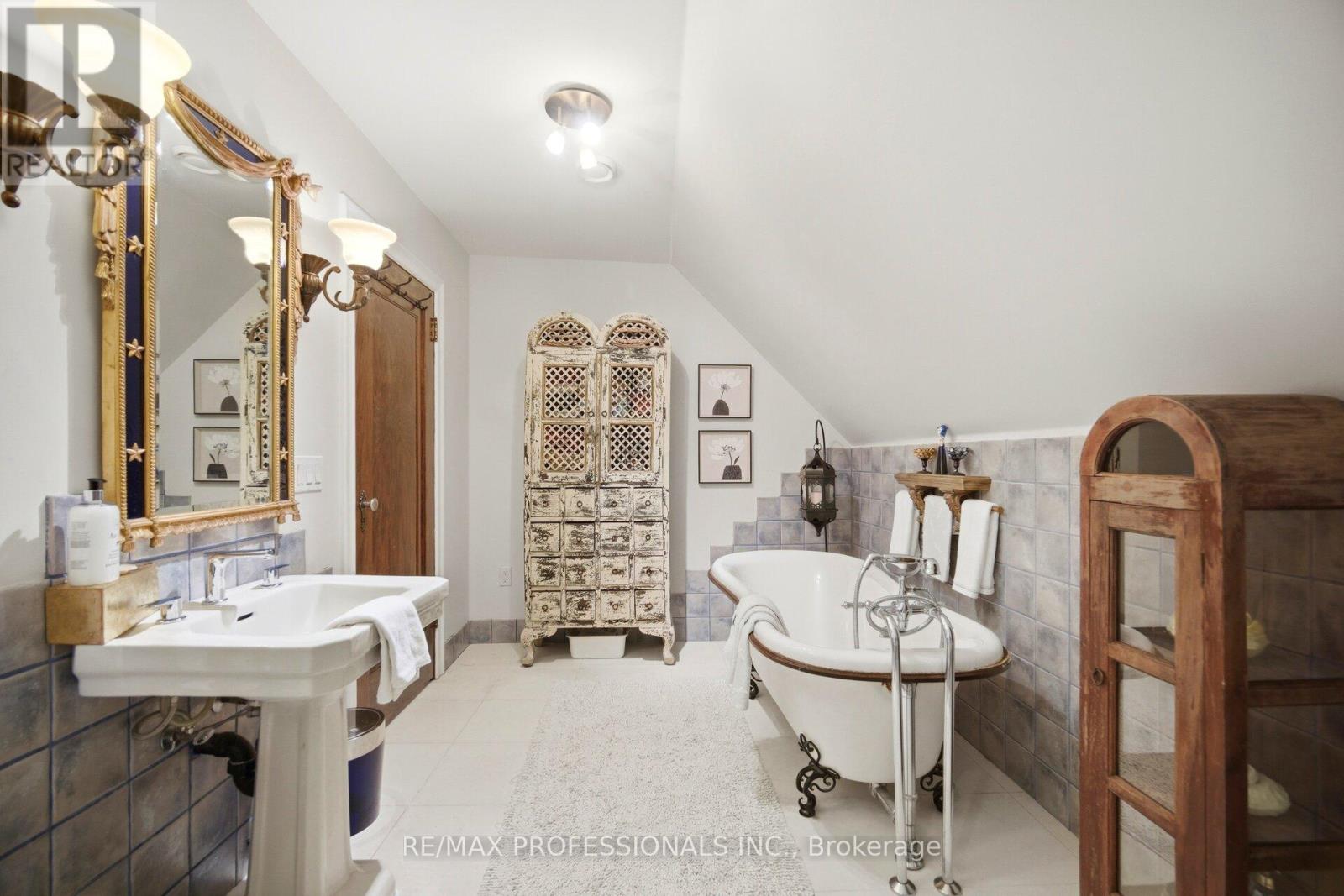 1114 Kipling Avenue, Toronto, Ontario  M9B 3M5 - Photo 30 - W13656620