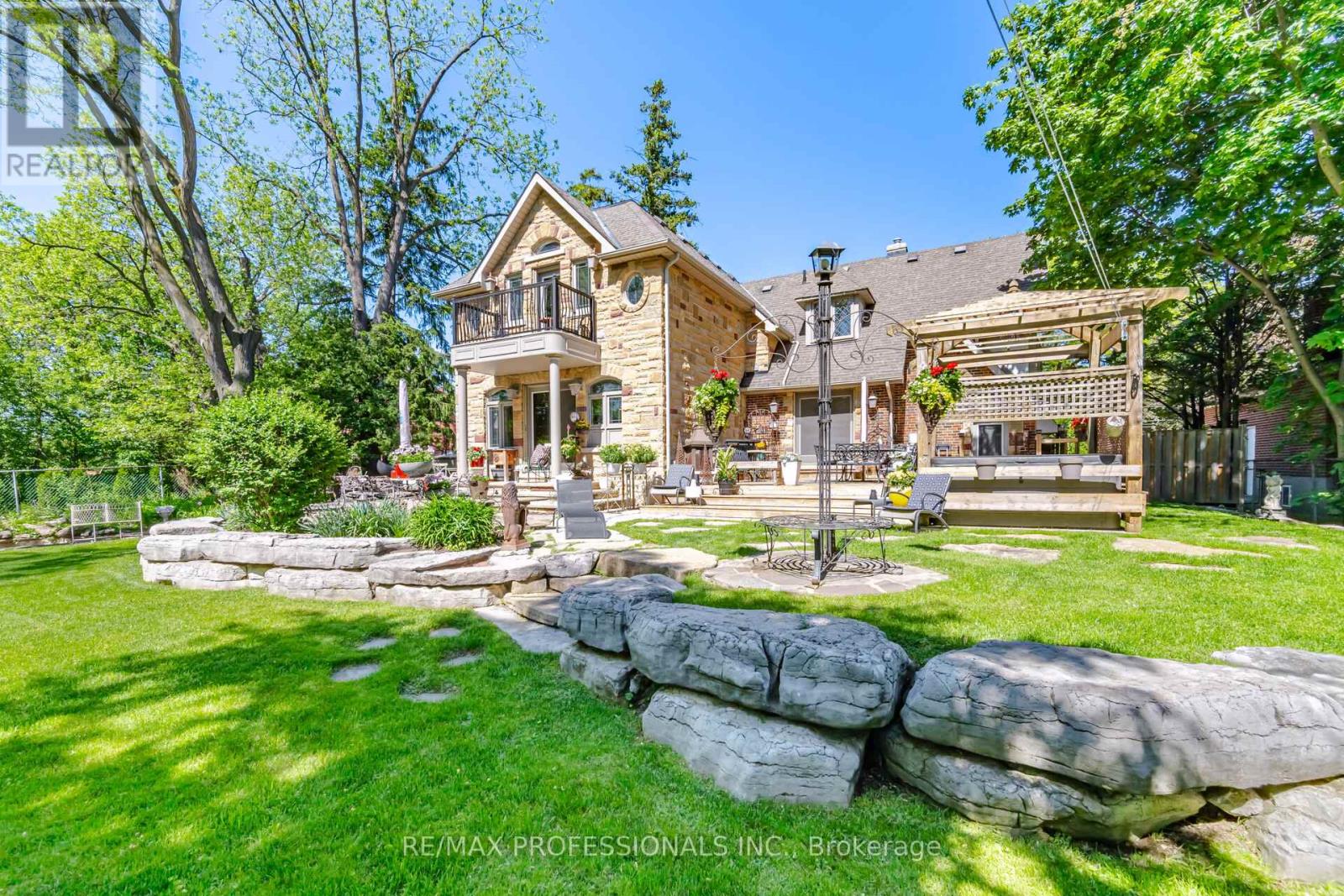 1114 Kipling Avenue, Toronto, Ontario  M9B 3M5 - Photo 44 - W13656620