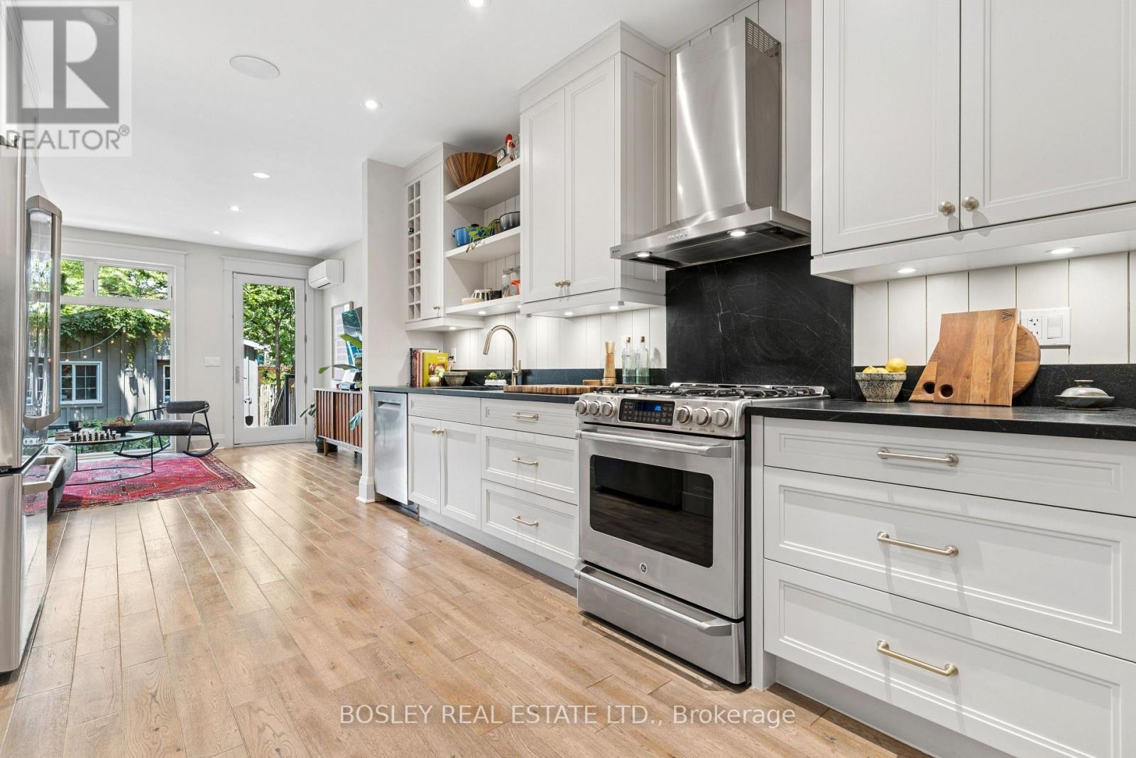 184 Wright Avenue, Toronto, Ontario  M6R 1L2 - Photo 13 - W13656694