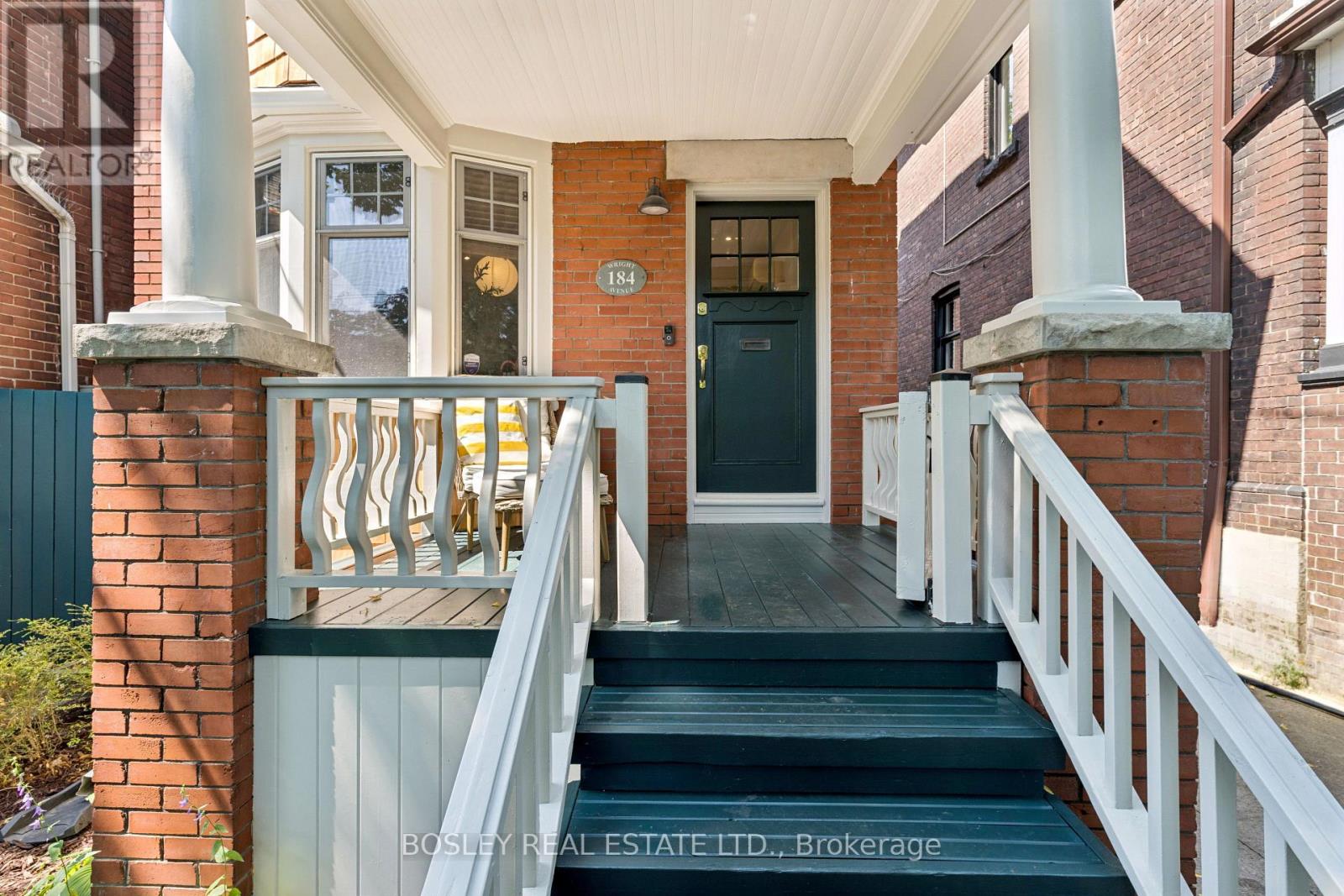184 Wright Avenue, Toronto, Ontario  M6R 1L2 - Photo 2 - W13656694