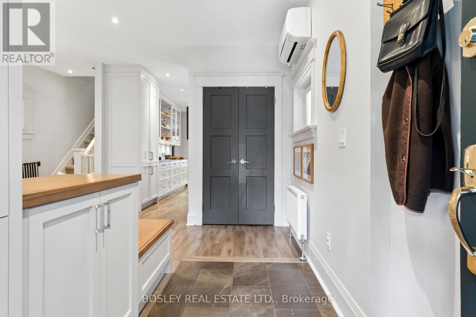 184 Wright Avenue, Toronto, Ontario  M6R 1L2 - Photo 4 - W13656694