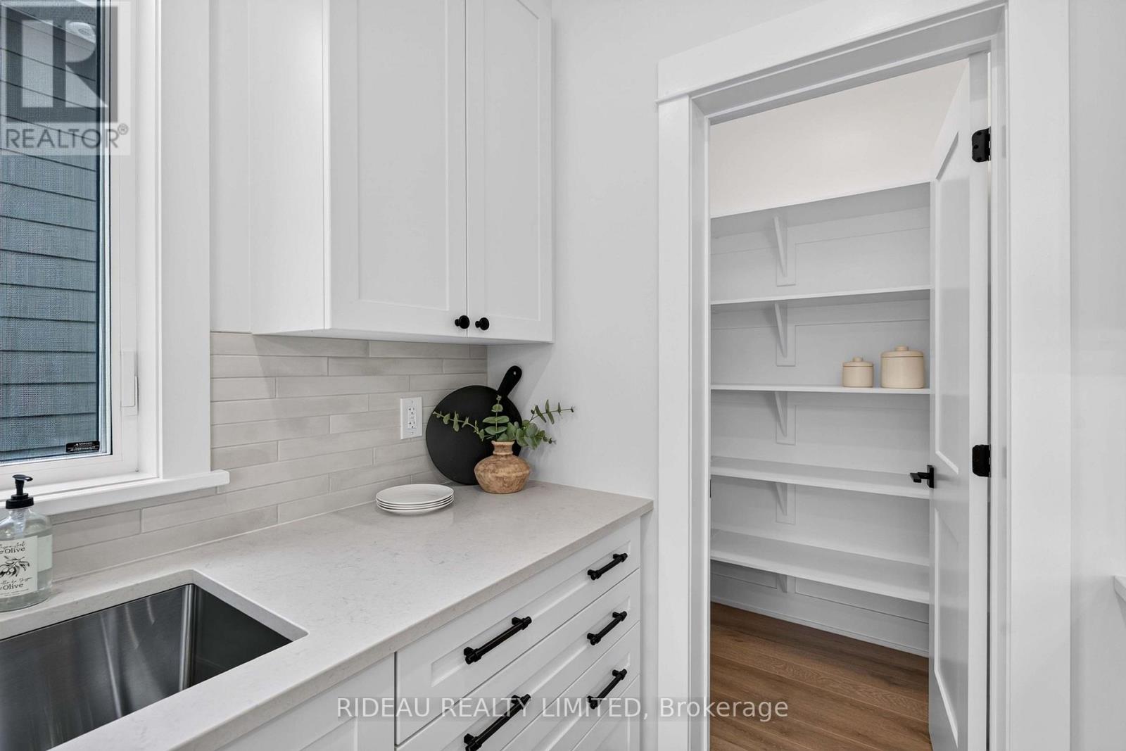 126 Hearthside Drive, Westport, Ontario K0G 1X0 - Photo 10 - X12827574