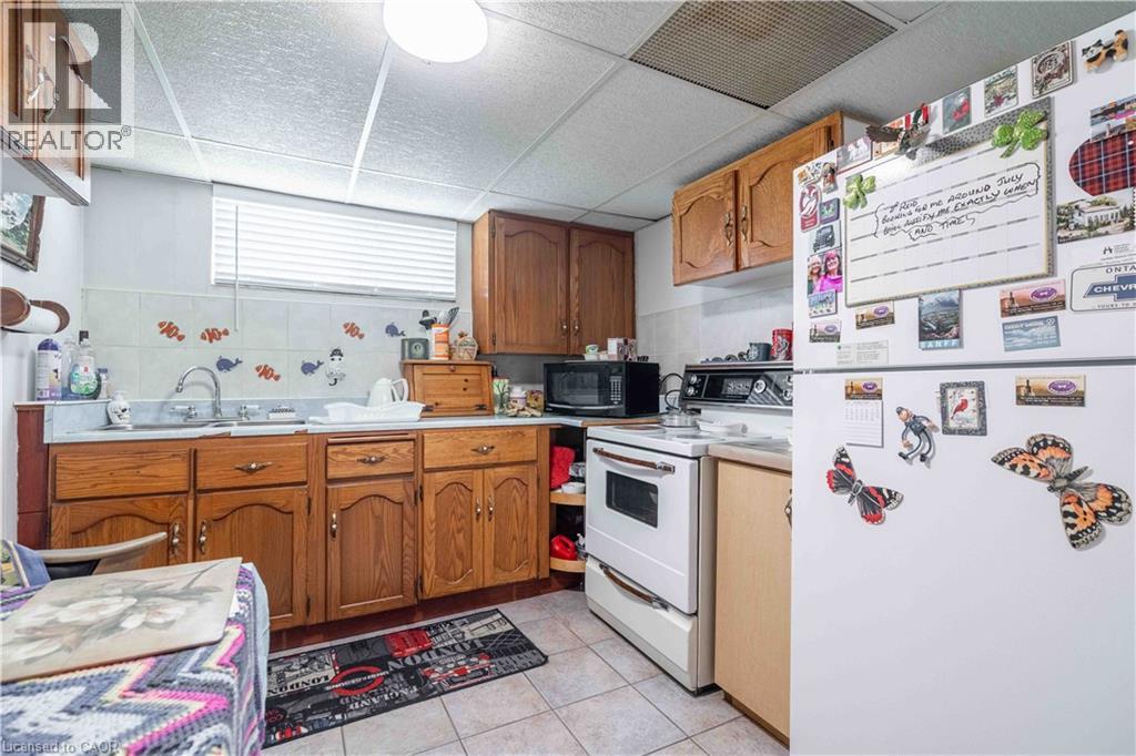 374 Upper Wentworth Street, Hamilton, Ontario  L9A 4T5 - Photo 3 - 40854550