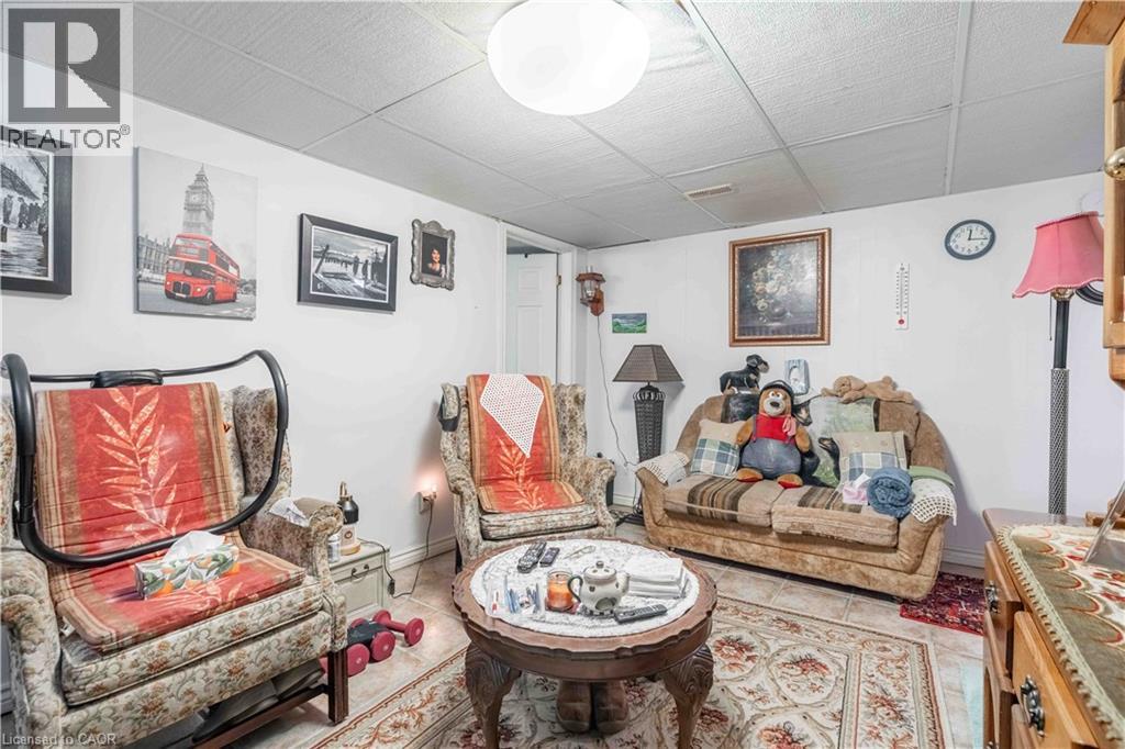 374 Upper Wentworth Street, Hamilton, Ontario  L9A 4T5 - Photo 6 - 40854550