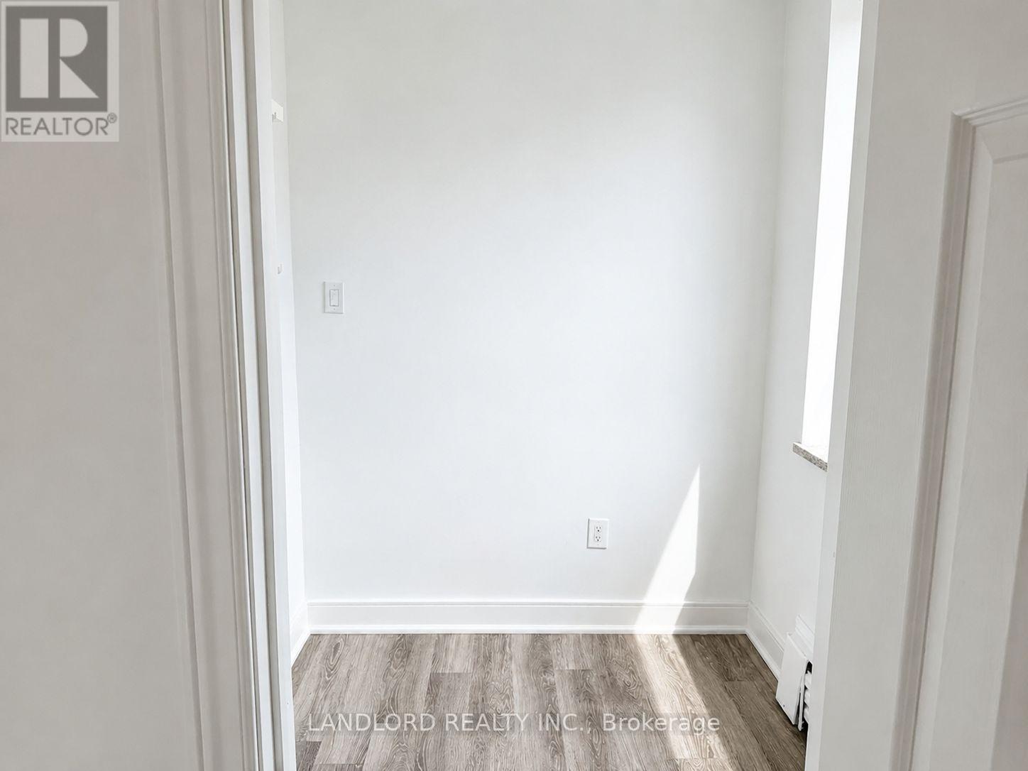 31 - 140 Springhurst Avenue, Toronto, Ontario M6K 1C1 - Photo 13 - W13652194