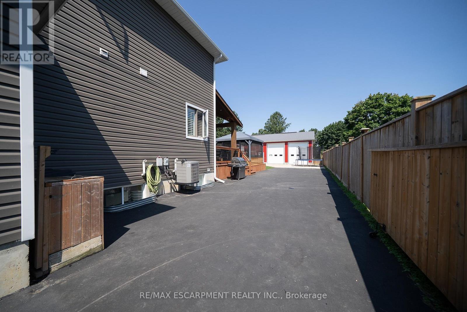 166 King Street, Brant, Ontario  N0E 1A0 - Photo 5 - X13656506