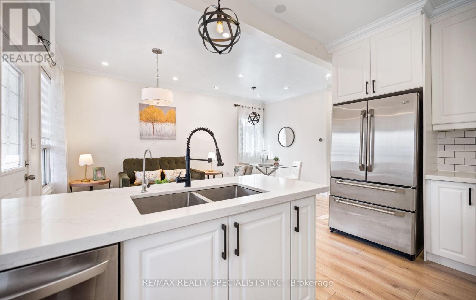 35 Britannia Avenue, Hamilton, Ontario  L8H 1W5 - Photo 10 - X13656614