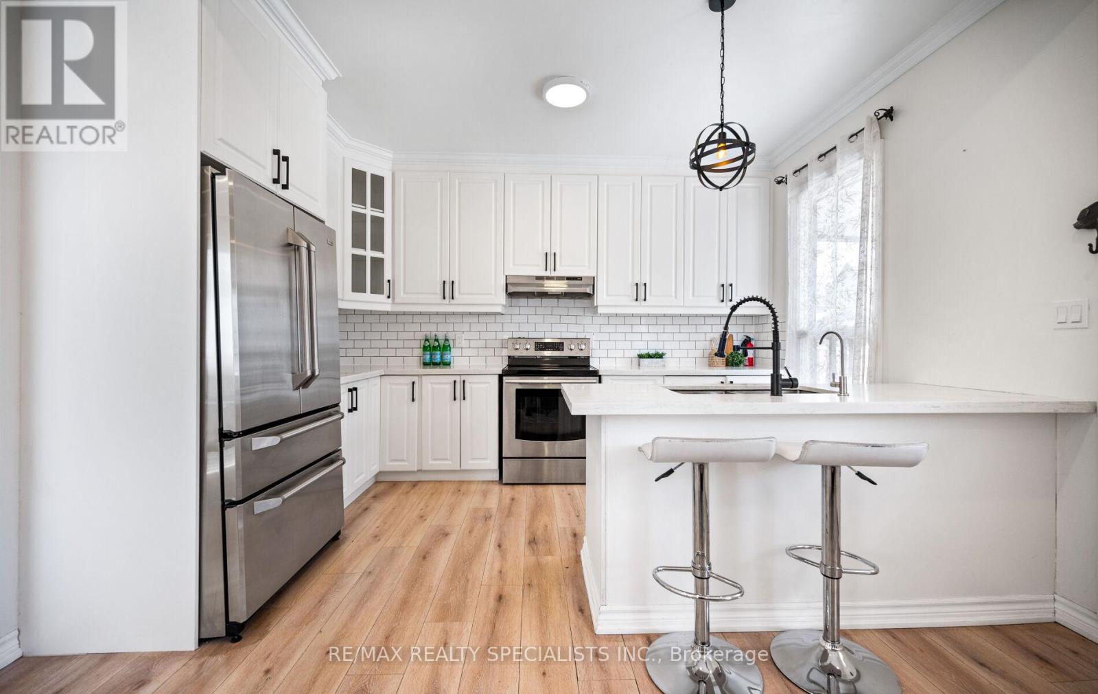35 Britannia Avenue, Hamilton, Ontario  L8H 1W5 - Photo 7 - X13656614