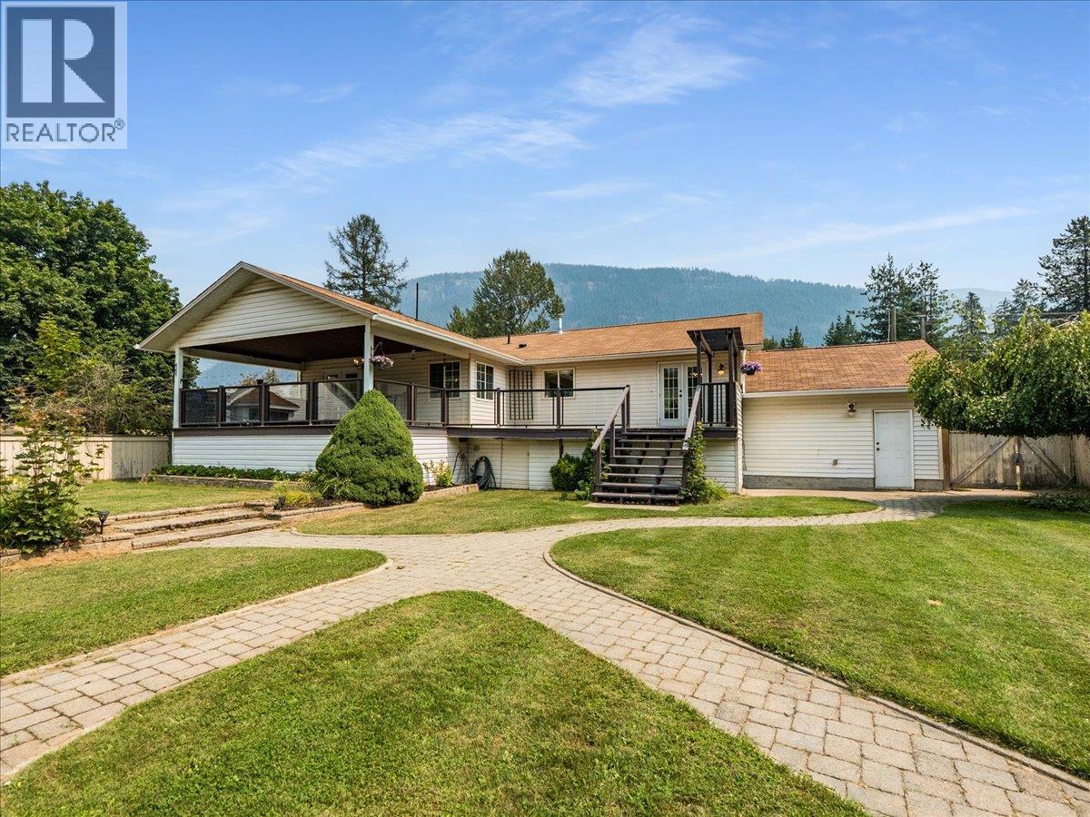 1328 Glendale Avenue, Salmo, British Columbia  V0G 1Z0 - Photo 67 - 10396699