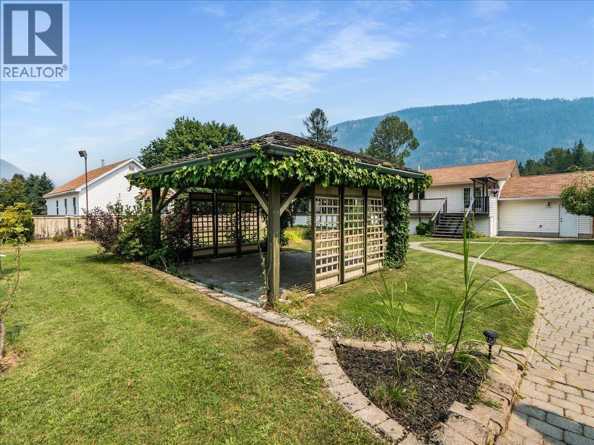 1328 Glendale Avenue, Salmo, British Columbia  V0G 1Z0 - Photo 66 - 10396699