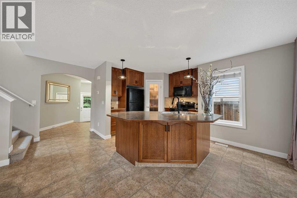 161 Everoak Gardens SW, Calgary, Alberta  T2Y 0C6 - Photo 6 - A2321313
