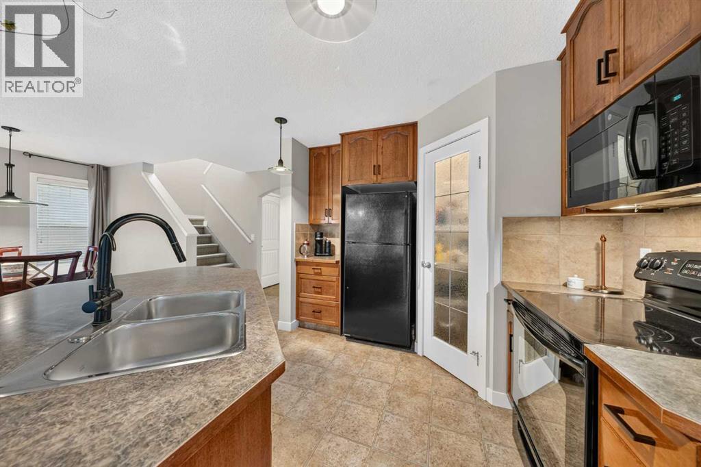 161 Everoak Gardens SW, Calgary, Alberta  T2Y 0C6 - Photo 9 - A2321313