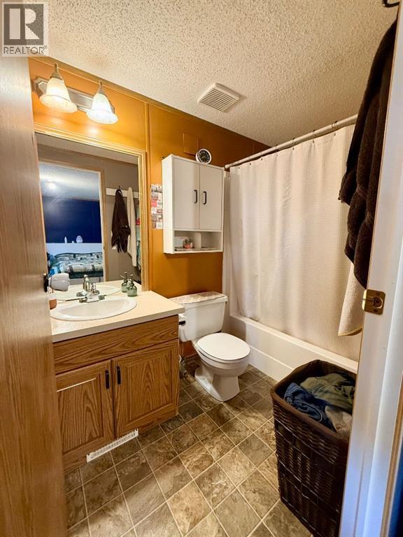 10701 102 Ave, La Crete, Alberta  T0H 2H0 - Photo 25 - A2320183